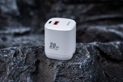 小而强悍，双口快充——南卡20W迷你PD充电器体验推荐